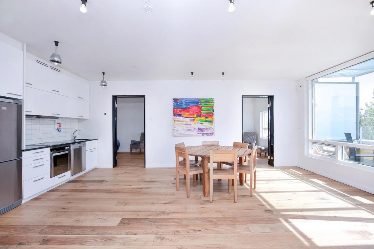 Penthouse Apartment On The Main Shopping Street Reykjavík Eksteriør billede