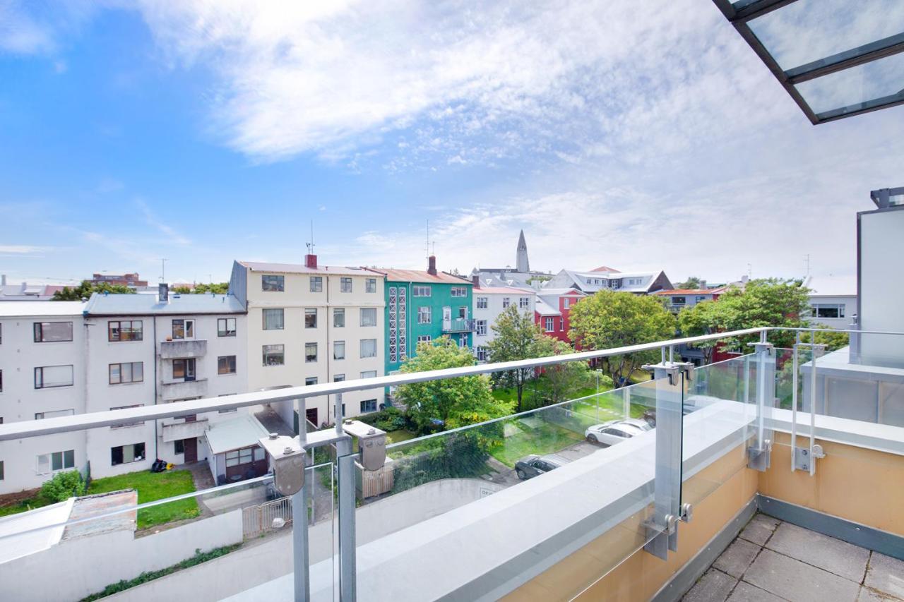 Penthouse Apartment On The Main Shopping Street Reykjavík Eksteriør billede