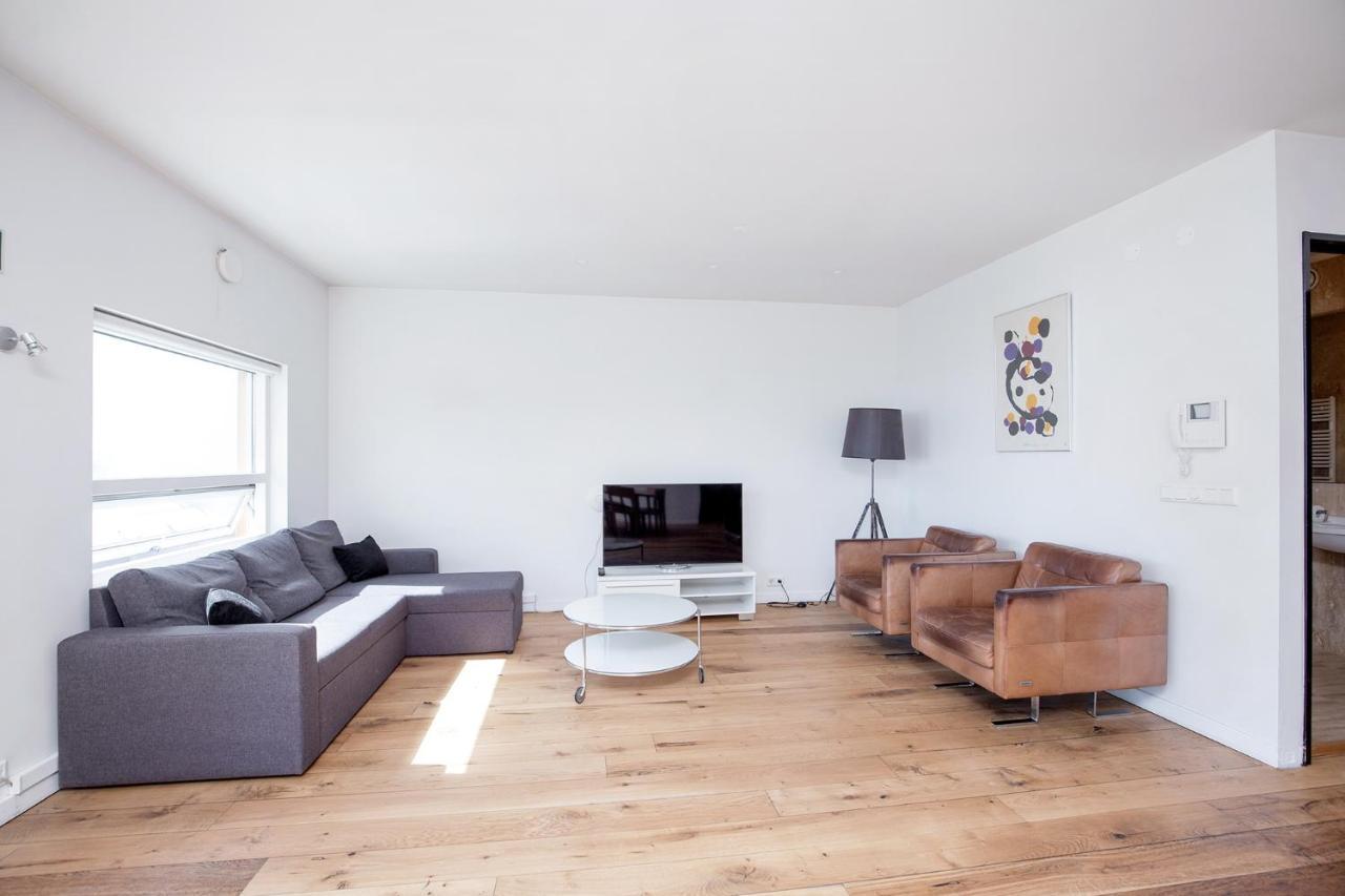 Penthouse Apartment On The Main Shopping Street Reykjavík Eksteriør billede